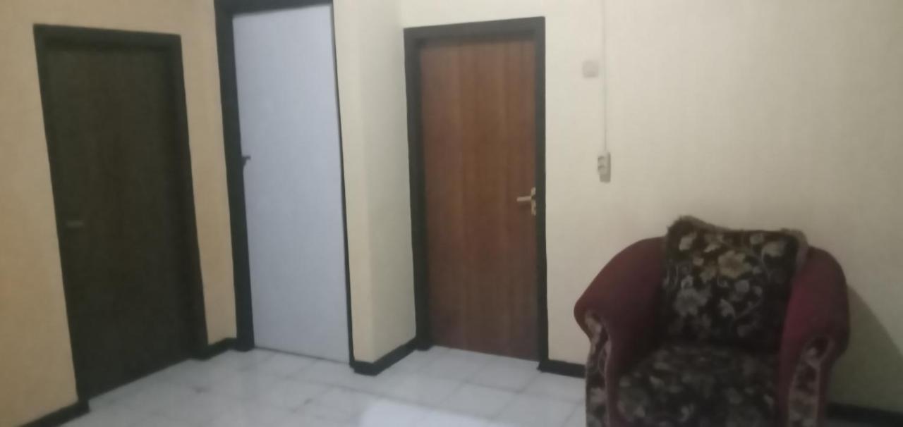 Banyuwangi Baru Homestay Exteriör bild