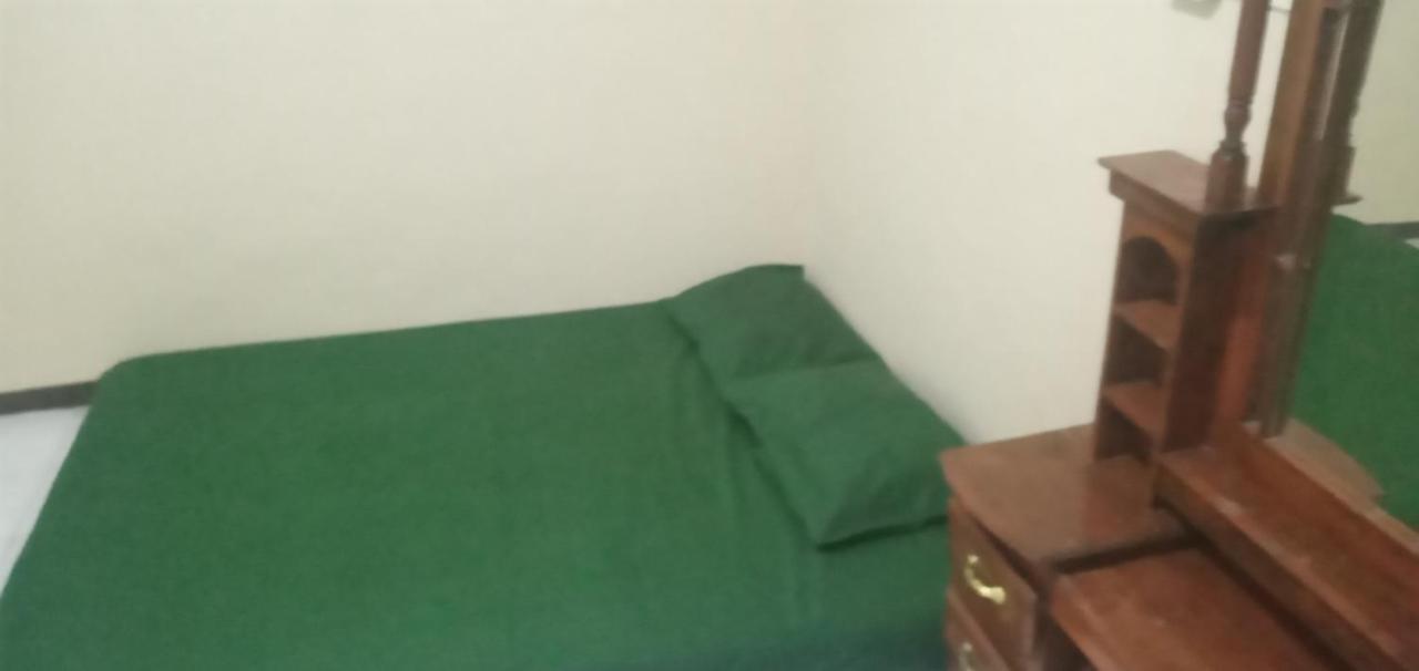 Banyuwangi Baru Homestay Exteriör bild